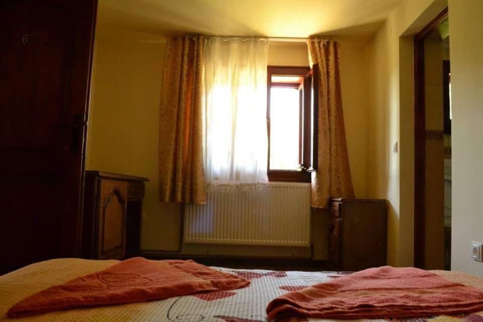 Casa Din Barsana Hotel Bîrsana Екстериор снимка
